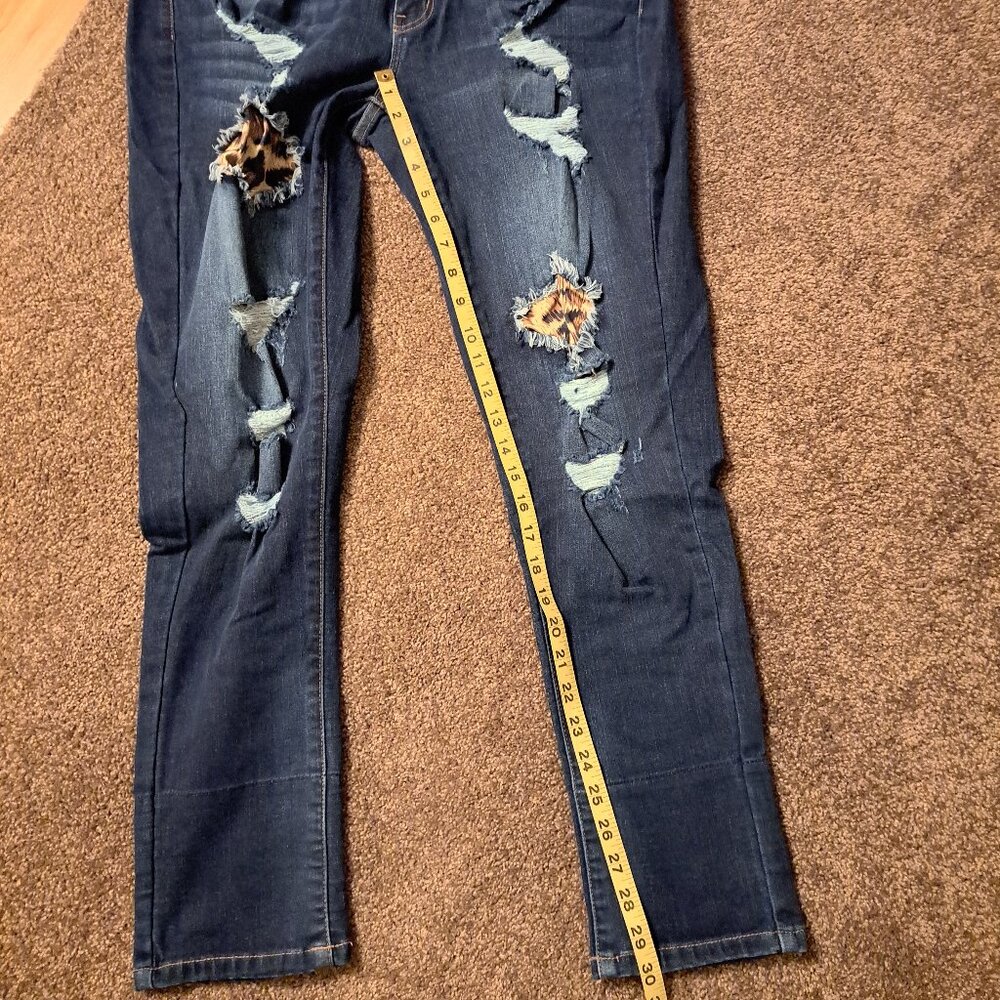 KanCan Mid Rise Distressed Leopard Print Accent Super Skinny Jeans - Picture 6 of 16